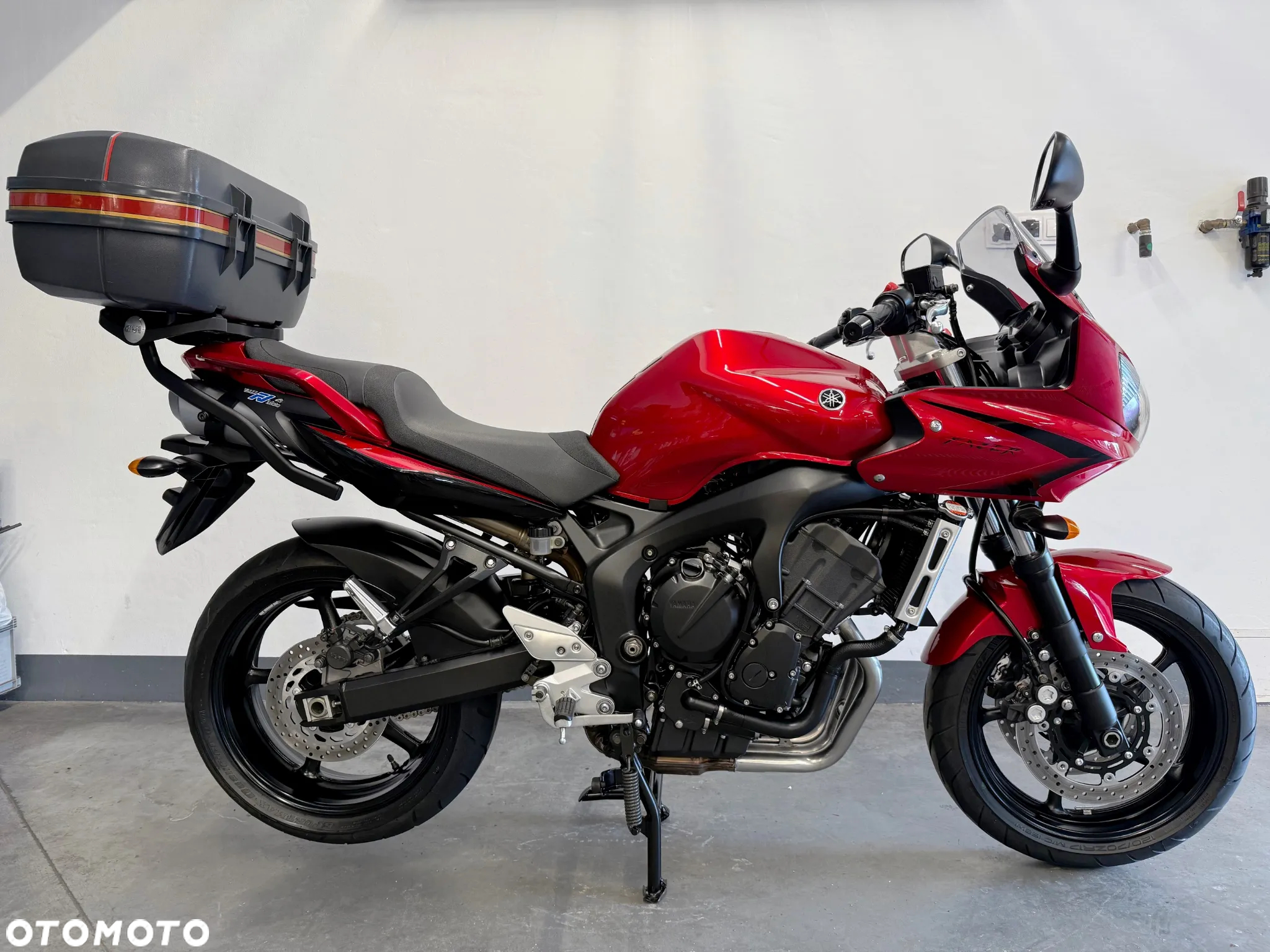 Yamaha FZ6 - 2