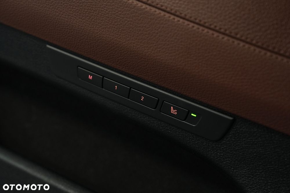 BMW 5GT 520d - 13