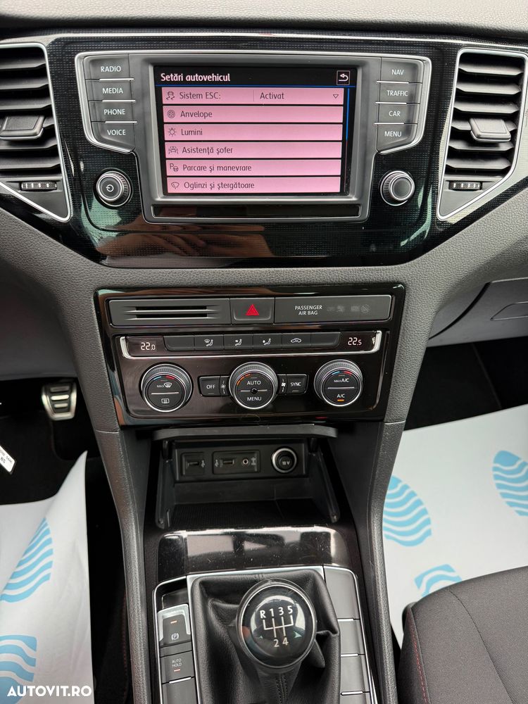 Volkswagen Golf 1.6 TDI Sound - 21