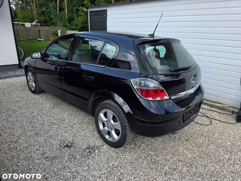 Opel Astra - 2