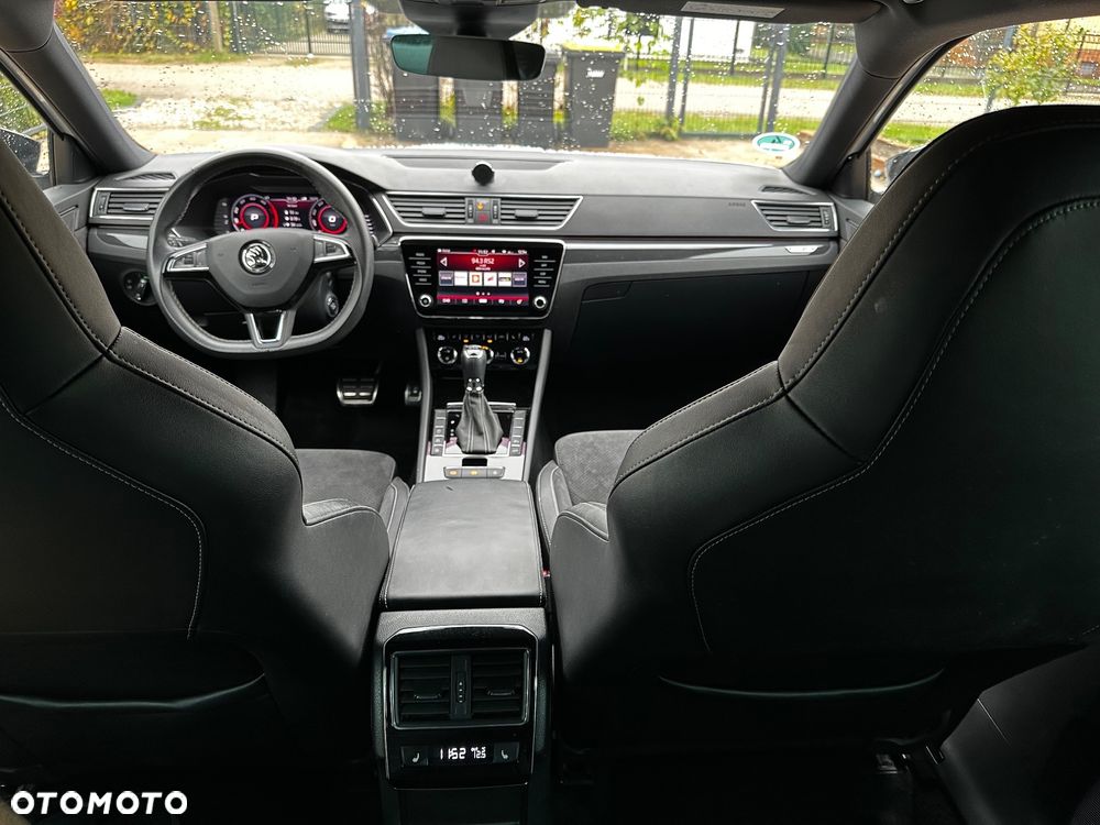 Skoda Superb 2.0 TDI SCR Sportline DSG - 8