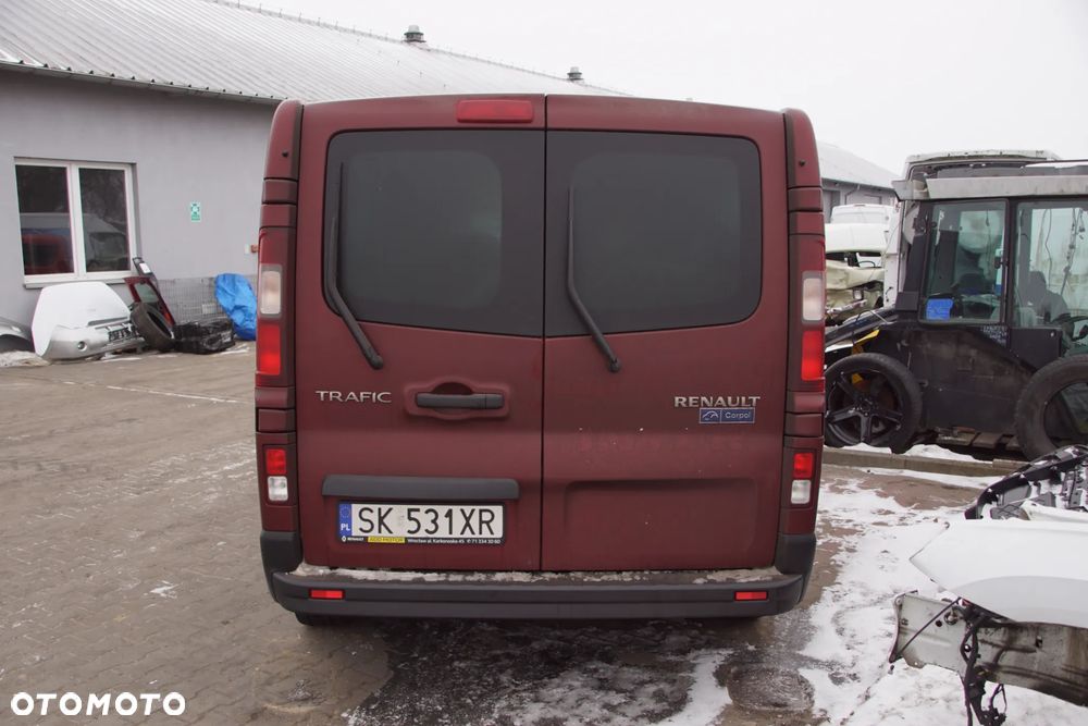 Auto na części - Renault Trafic III Lift 2.0 DCI 150 KM M9R714 TENPF 2023R Silnik Skrzynia Drzwi Błotnik Zderzak Lusterko Szyba Lampa Klamka Deska Kokpit Sterownik Moduł Czujnik Licznik Panel Kierownica - 6