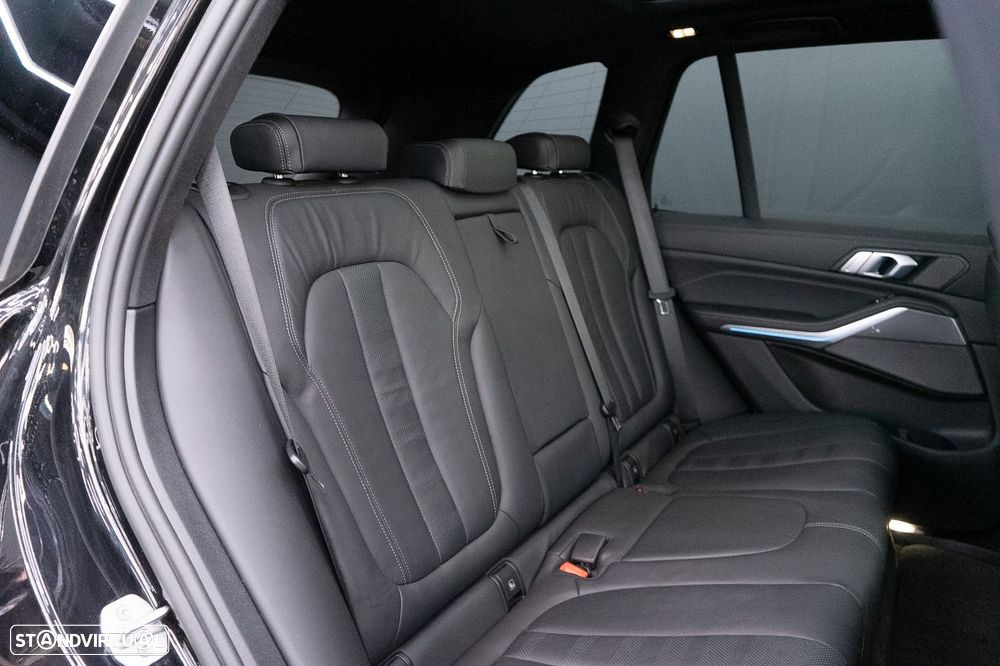 BMW X5 45 e xDrive Pack M - 8