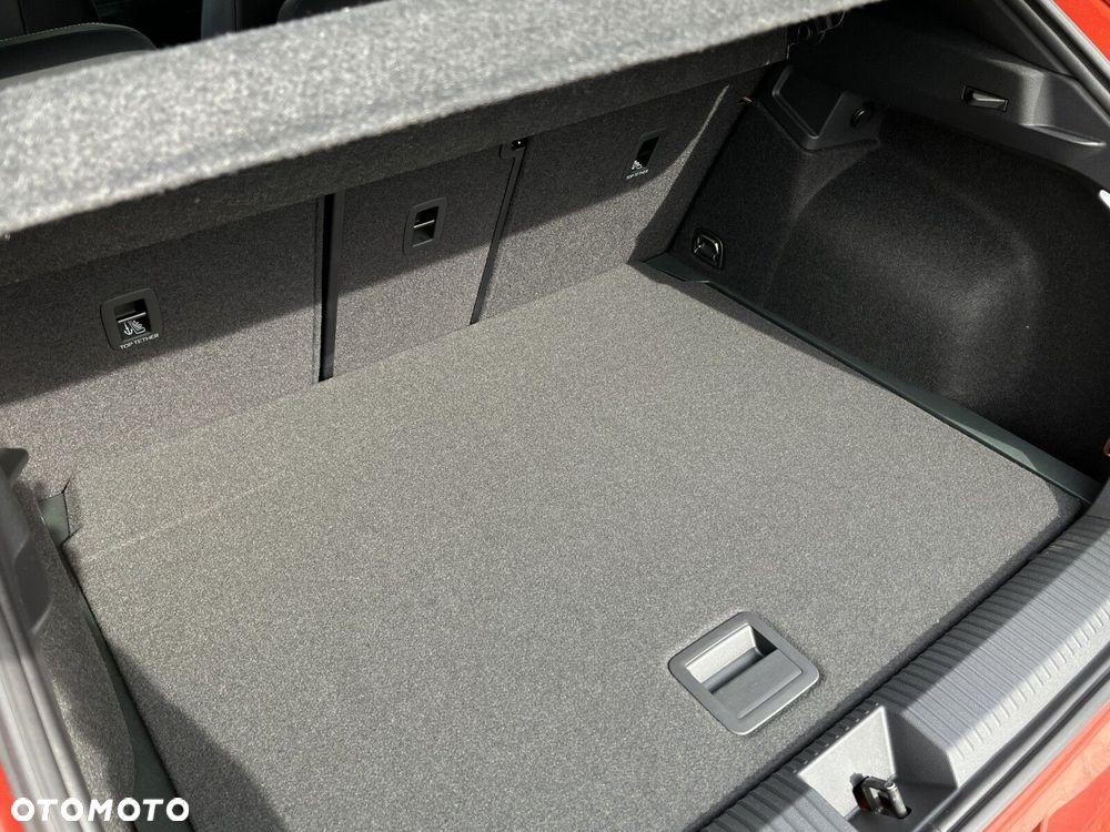 Volkswagen T-Roc - 31