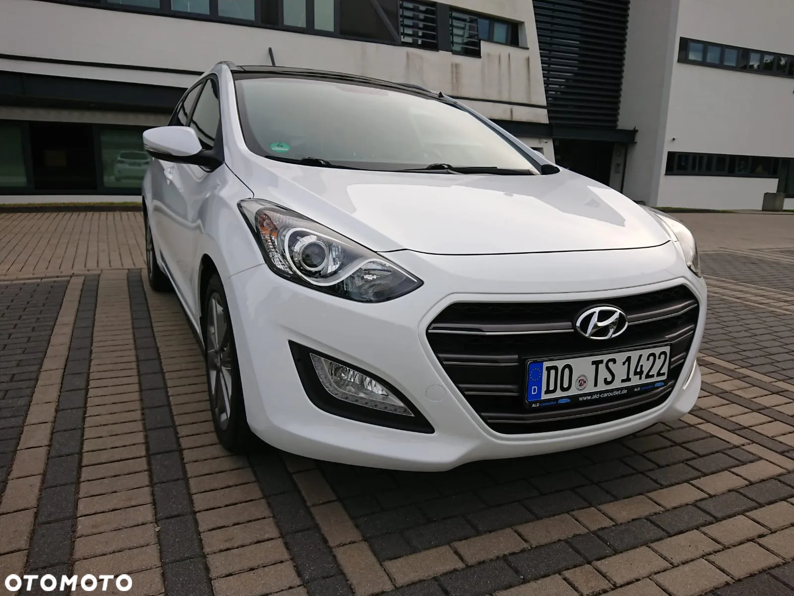 Hyundai i30 1.6 CRDI DCT Premium - 4