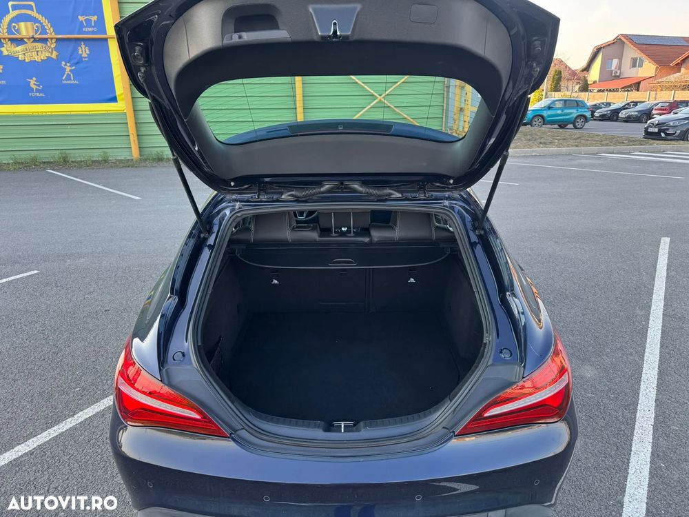 Mercedes-Benz CLA - 24