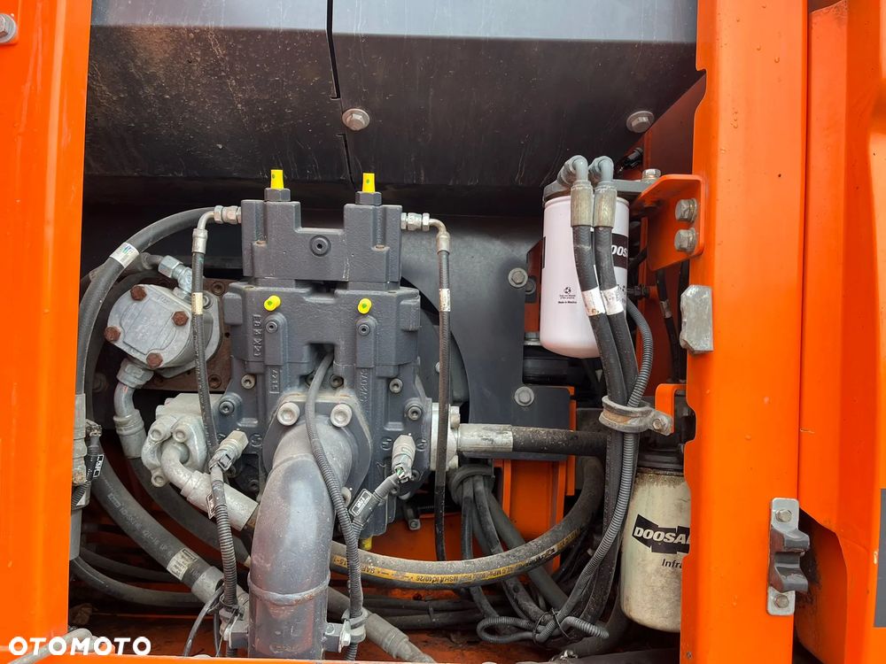 Doosan DX140W-3 - 17