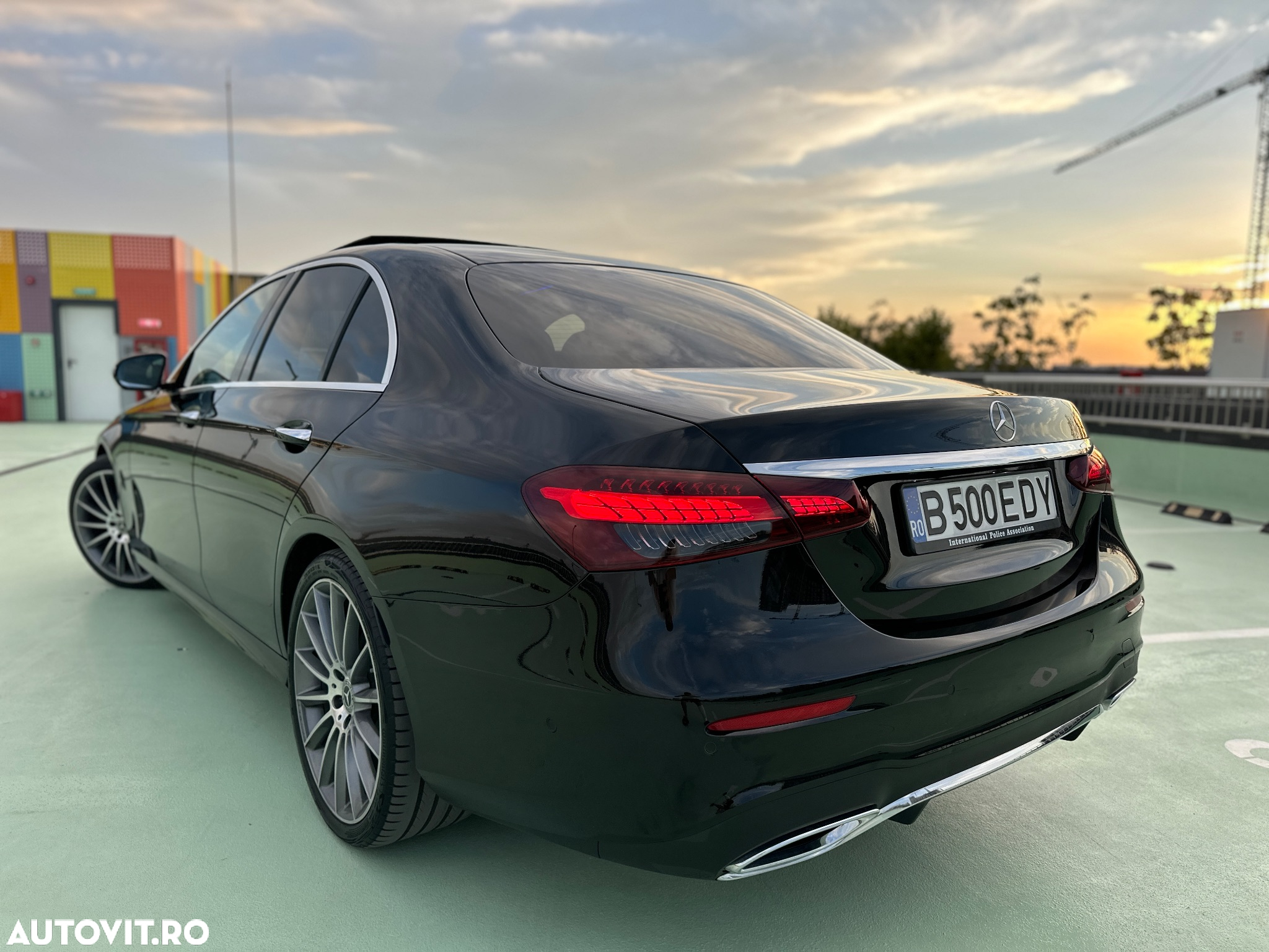 Mercedes-Benz E 220 d Aut. - 11