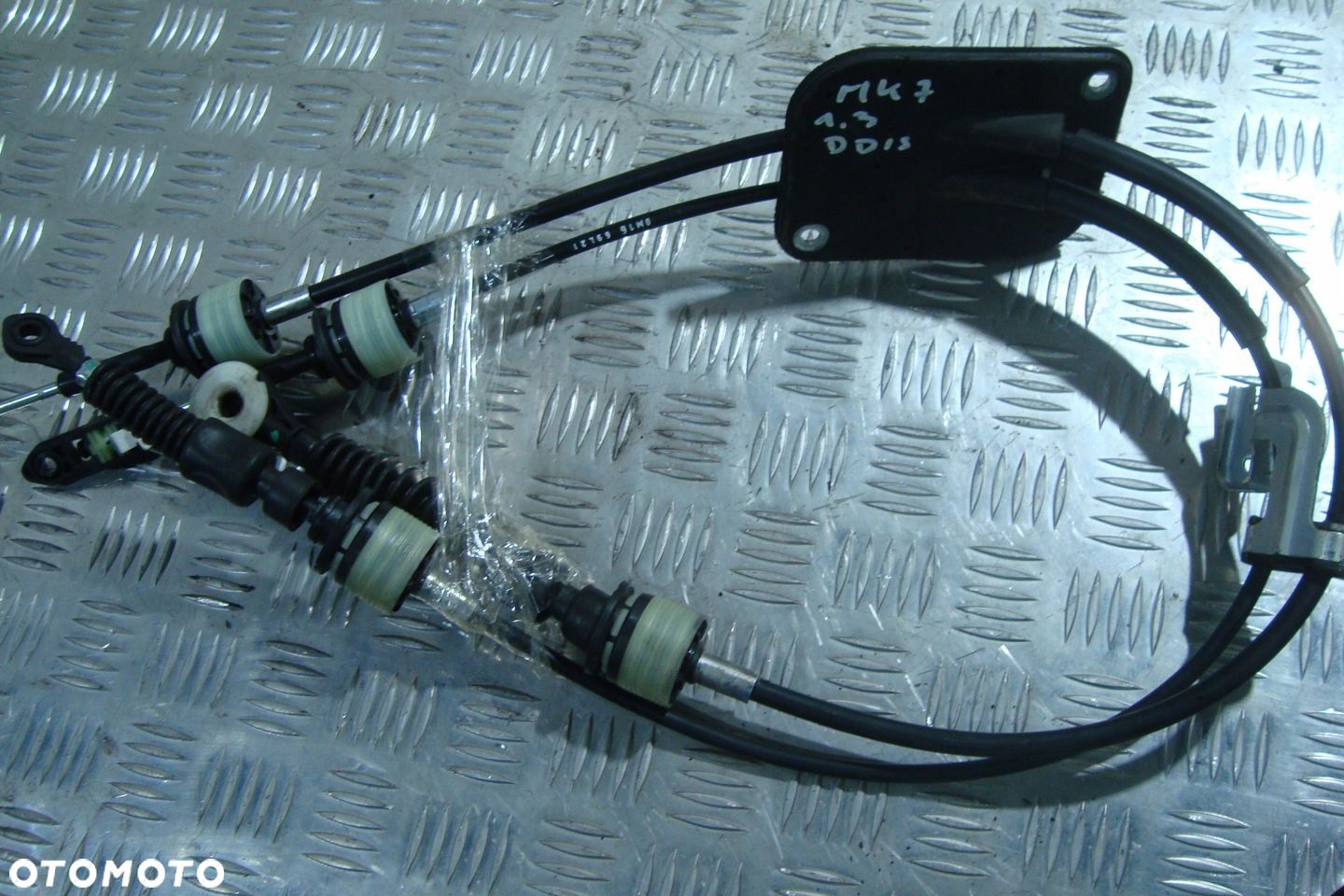 LINKI ZMIANY BIEGÓW 1,3 DDIS SUZUKI SWIFT MK7 10-17 - 1