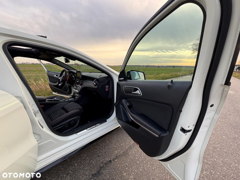 Mercedes-Benz Klasa A AMG 45 4-Matic - 24