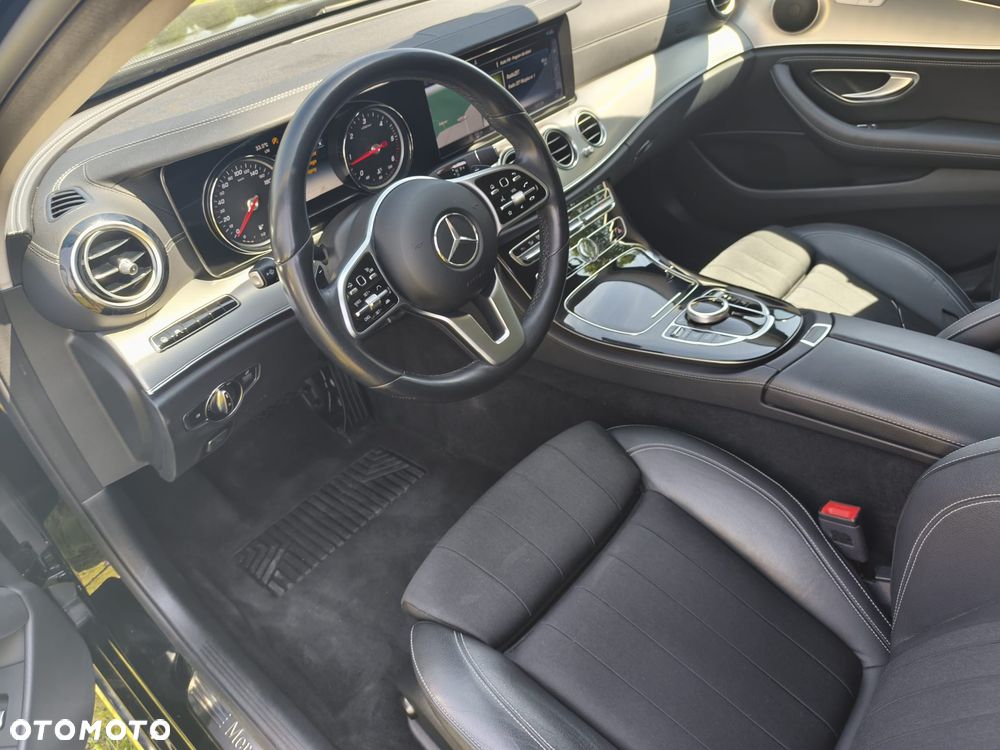 Mercedes-Benz Klasa E 220 d 9G-TRONIC Avantgarde - 20