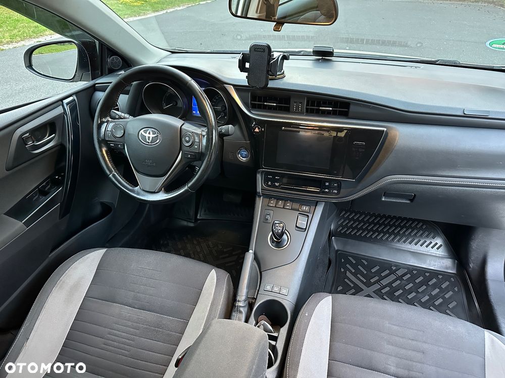 Toyota Auris Hybrid 135 Active - 10