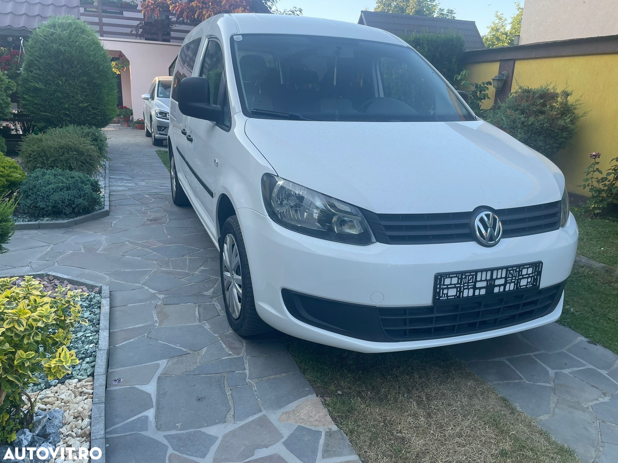 Volkswagen Caddy 1.6 TDI Comfortline - 2