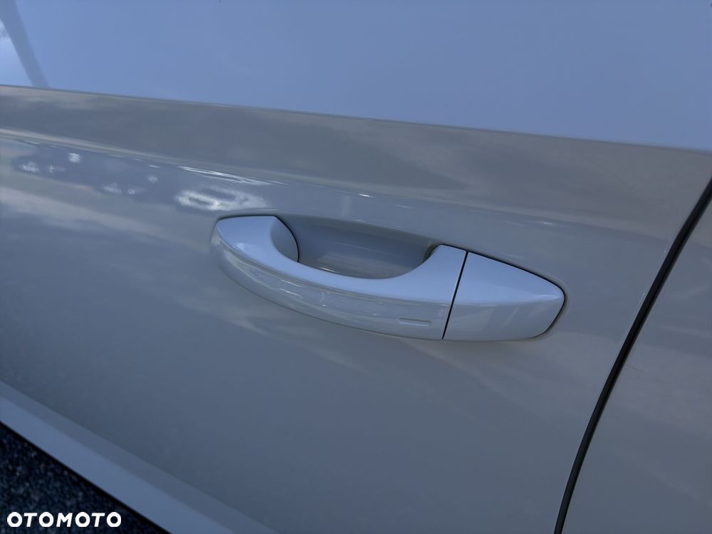 Skoda Superb 2.0 TSI Sportline DSG - 19