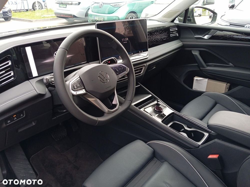 Volkswagen Tiguan - 10