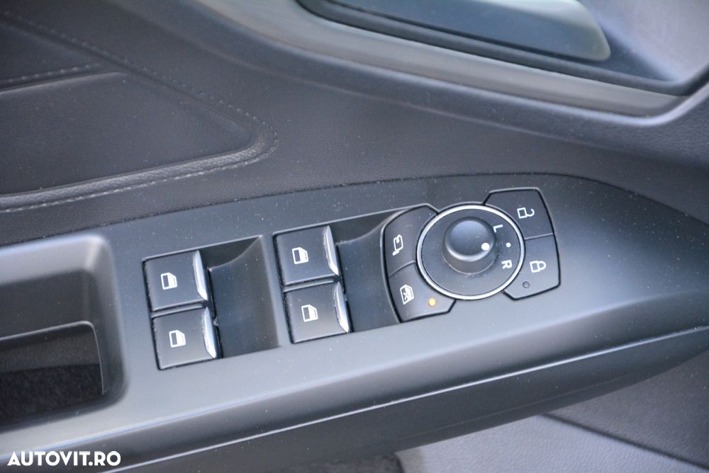 Ford Focus 1.0 EcoBoost Hybrid TITANIUM X - 27