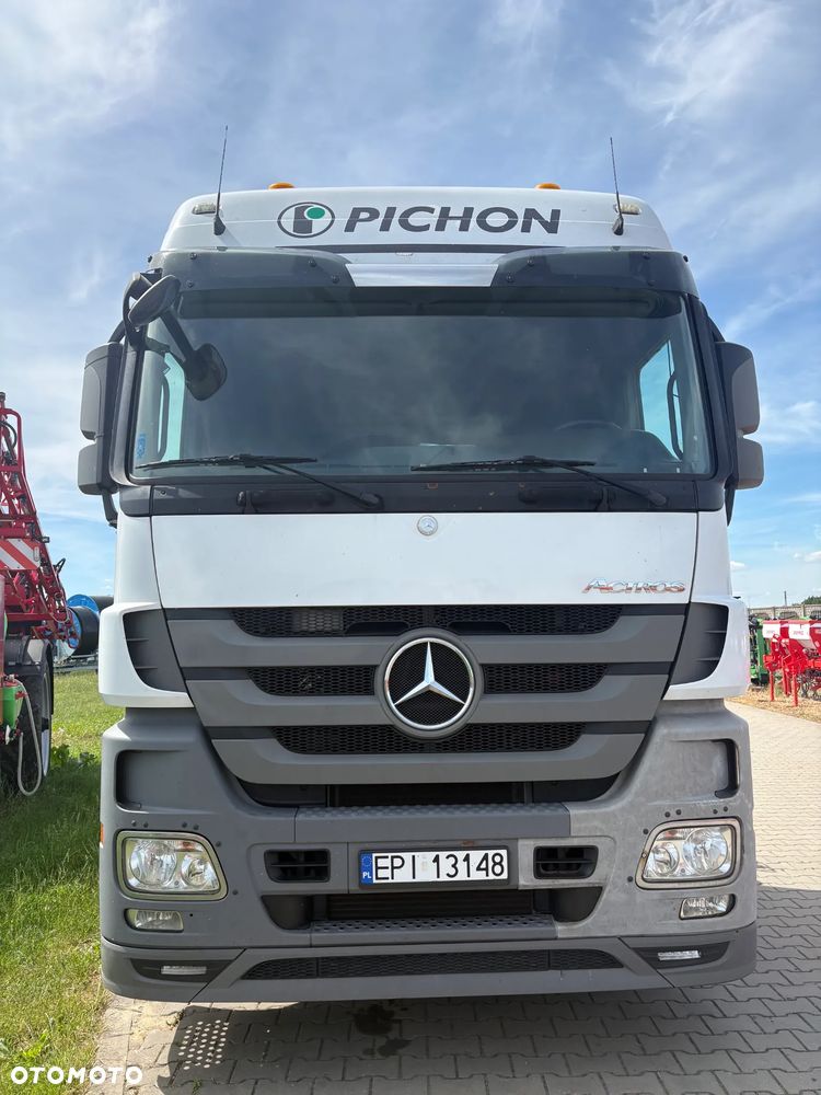 Mercedes-Benz Actros - 2