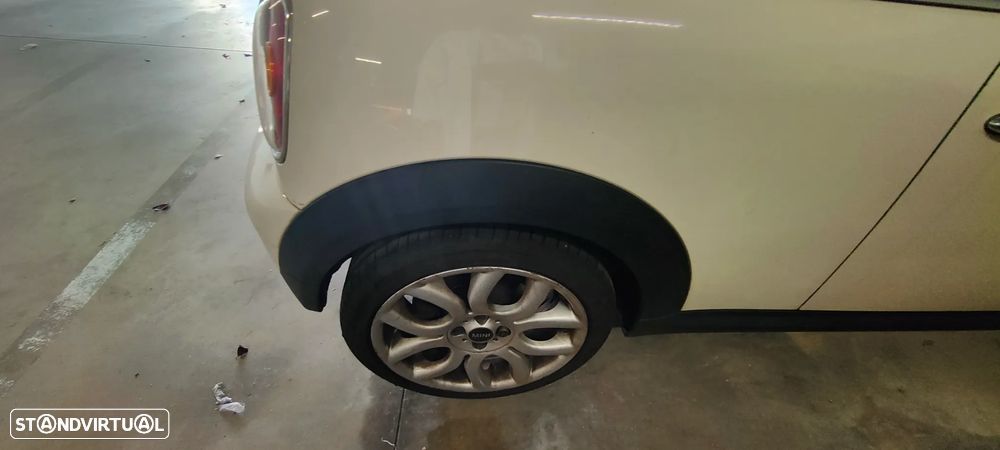 MINI 3 Portas Cooper D - 2