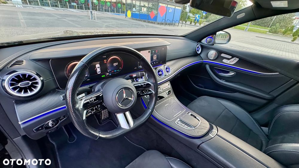 Mercedes-Benz Klasa E 220 d 4-Matic AMG - 23