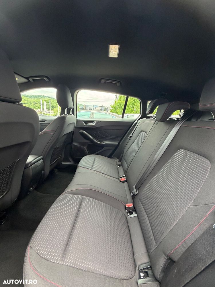 Ford Focus 1.0 EcoBoost Start-Stopp-System ST-LINE - 18
