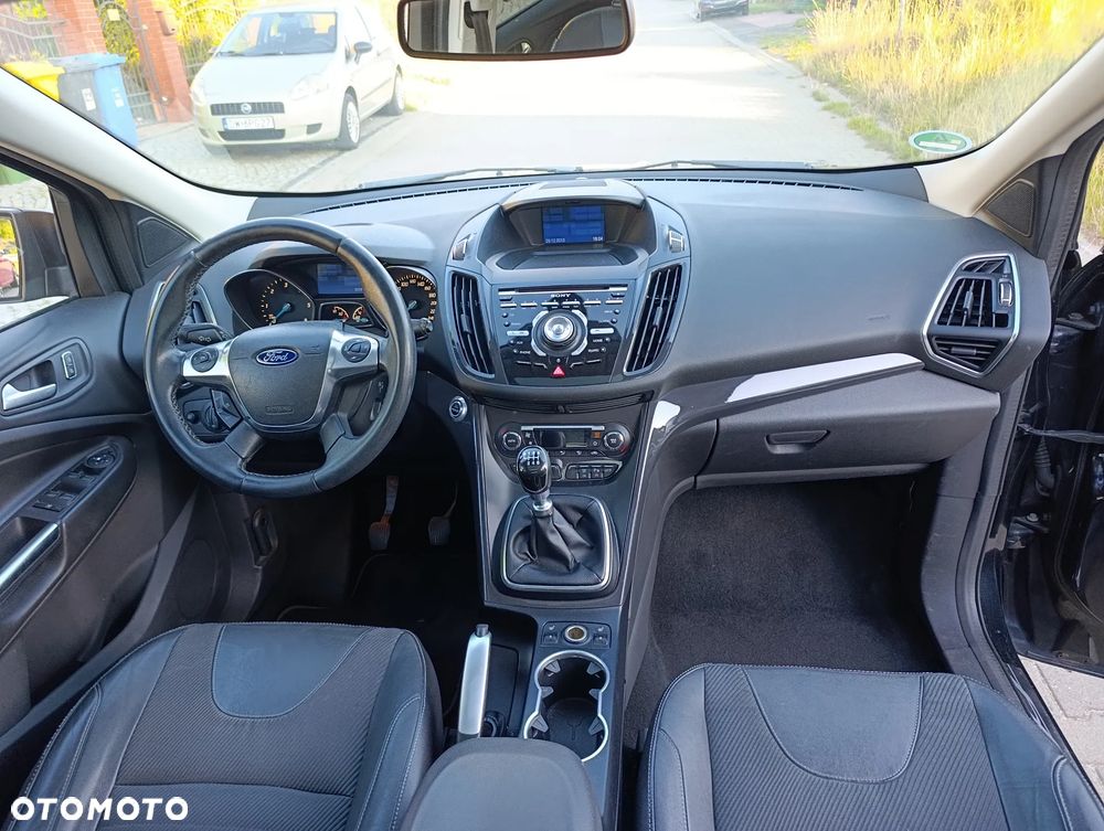 Ford Kuga 2.0 TDCi 2x4 Titanium - 7