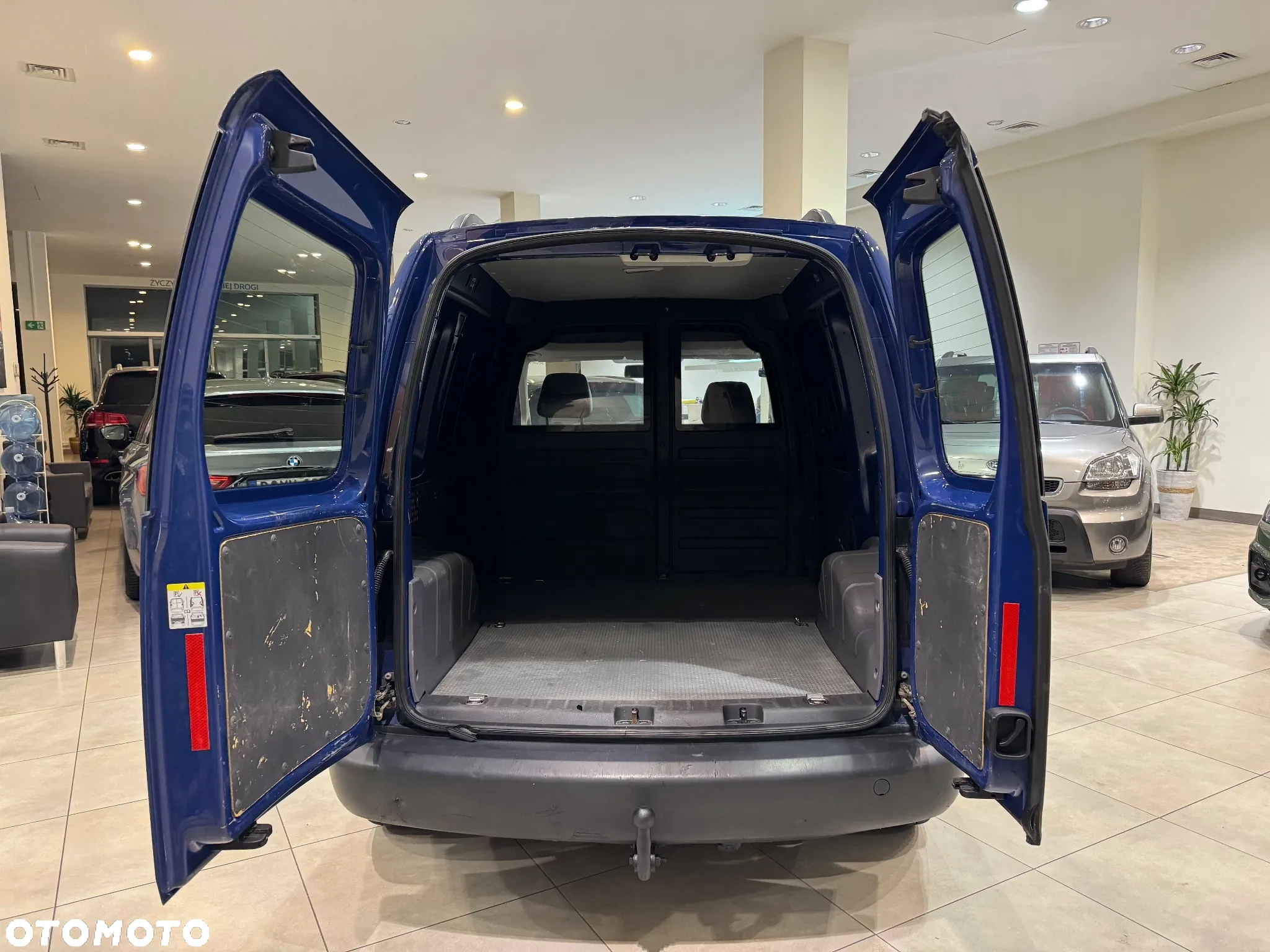 Volkswagen Caddy - 29