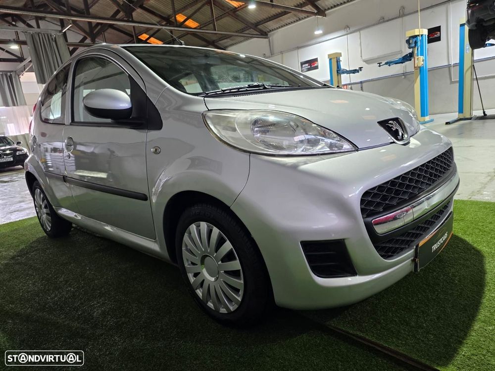 Peugeot 107 1.0 Trendy 2 Tronic - 2