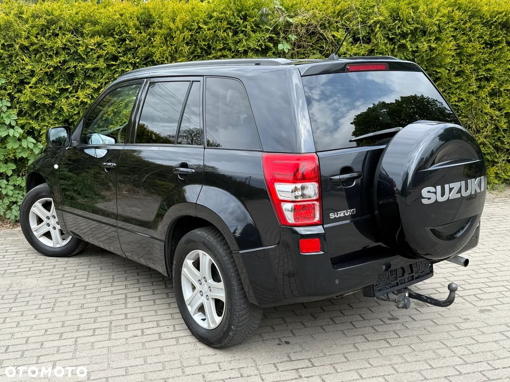 Suzuki Grand Vitara 2.0 Club - 5