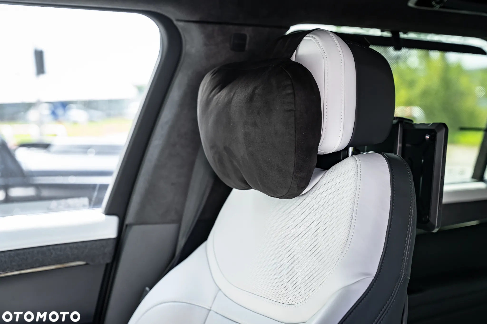 Land Rover Range Rover Sport D350 Autobiography - 26