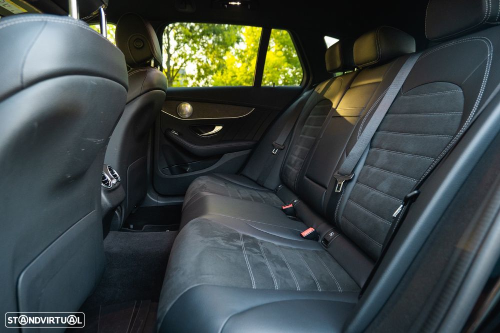 Mercedes-Benz C 300 de AMG Line - 13