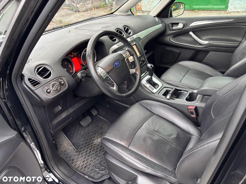 Ford S-Max - 10