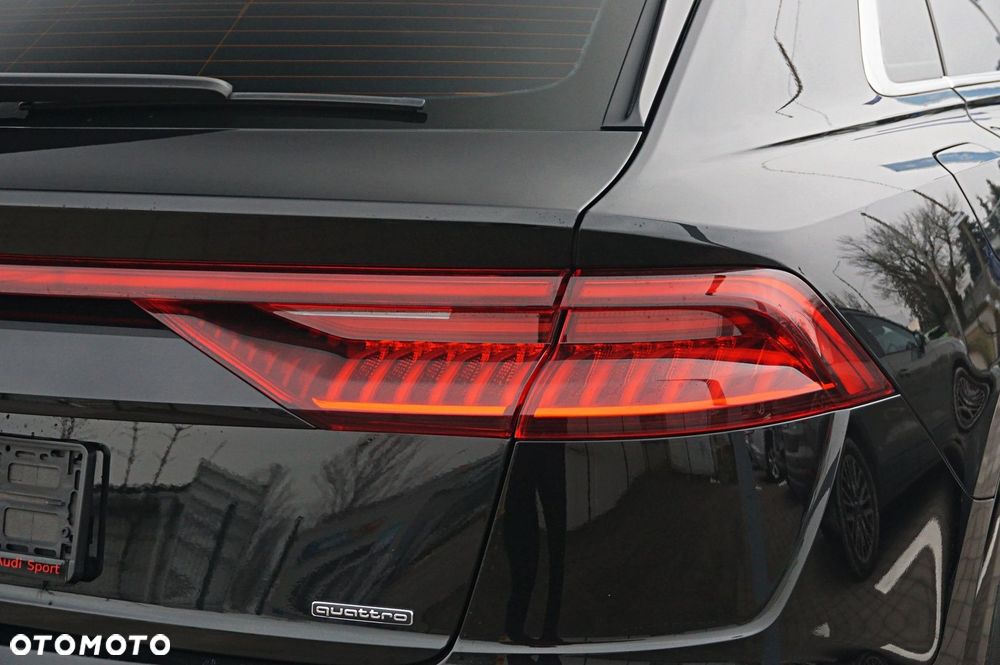 Audi Q8 - 10