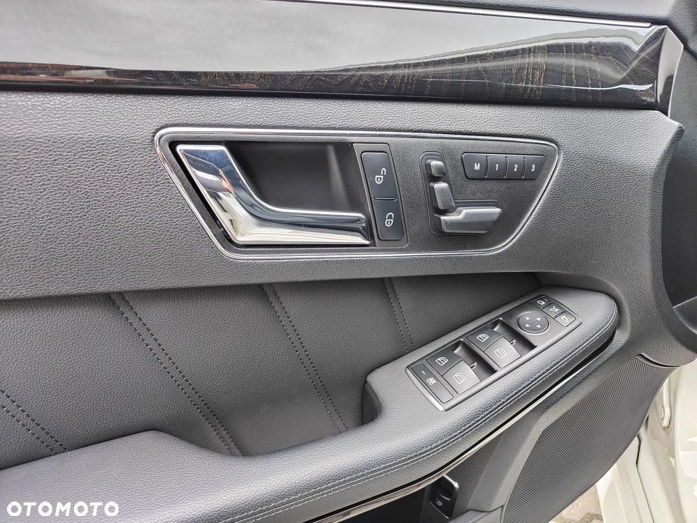 Mercedes-Benz Klasa E - 15