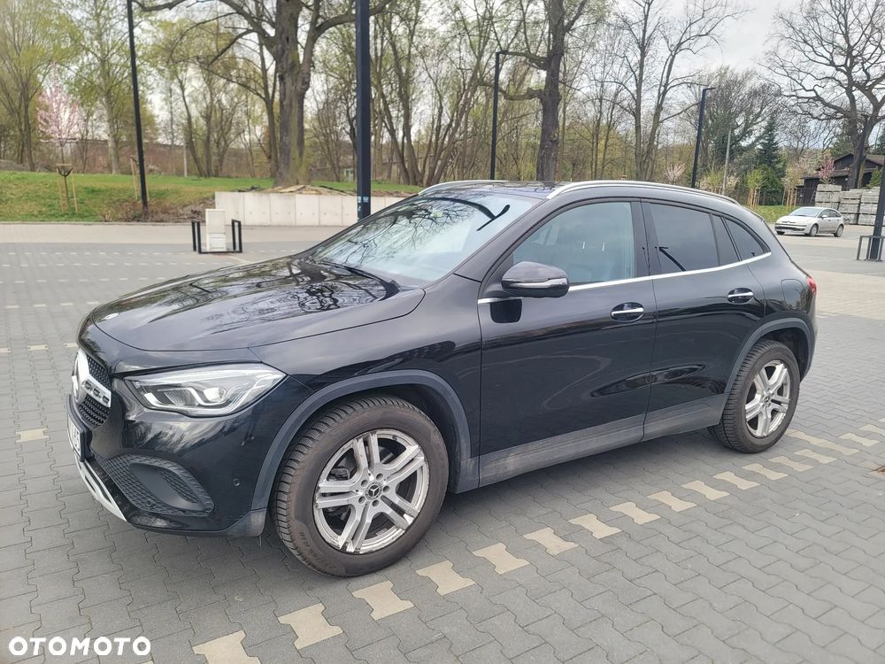 Mercedes-Benz GLA 200 - 2
