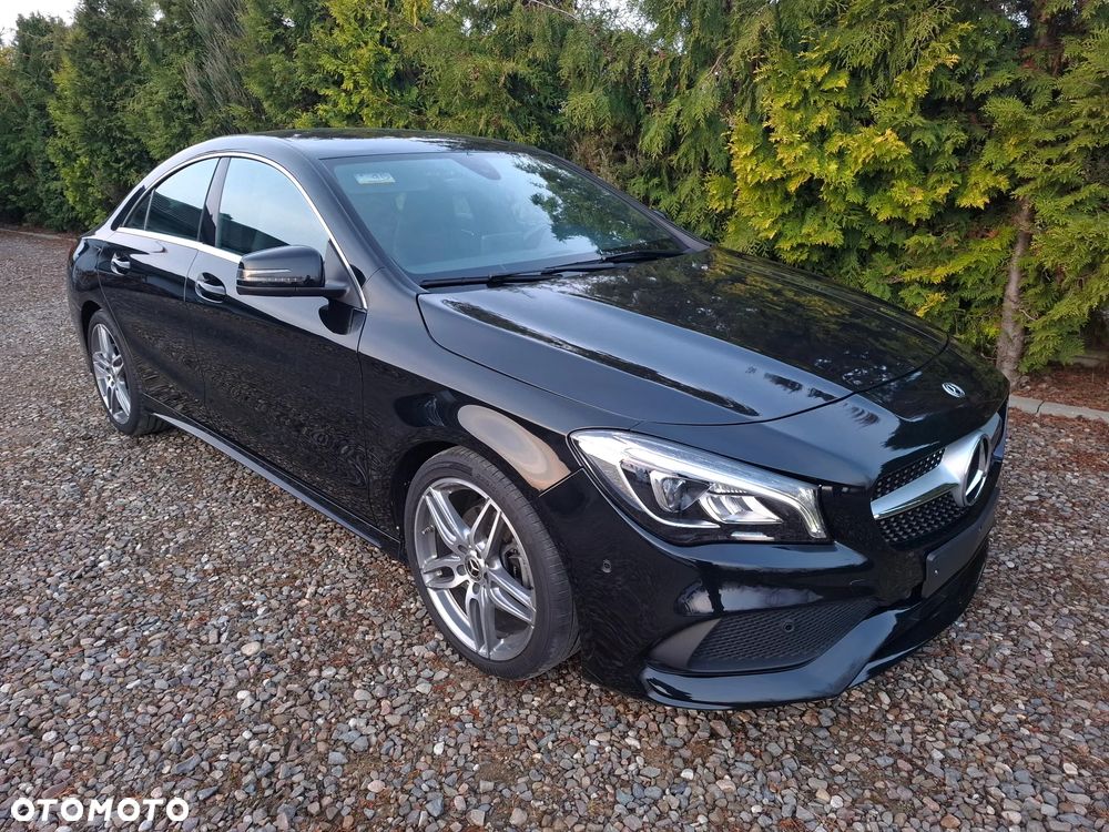 Mercedes-Benz CLA 180 7G-DCT AMG Line - 1