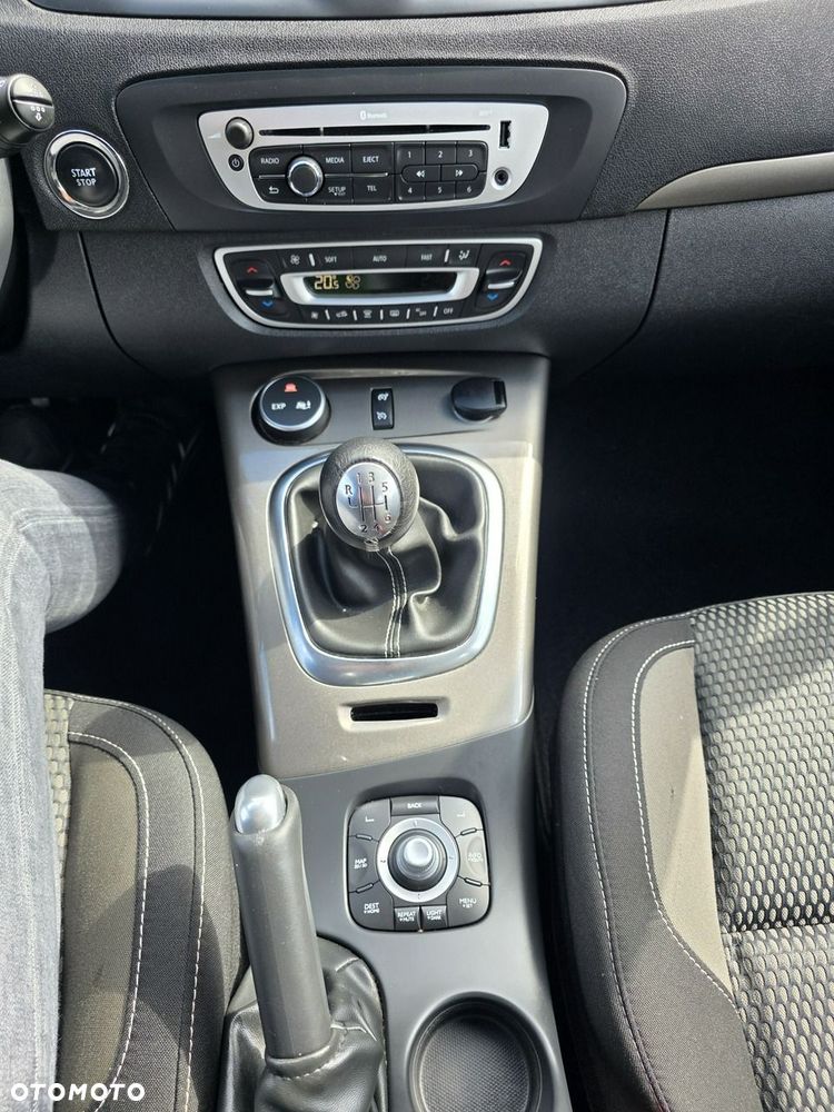 Renault Scenic 1.6 16V 110 Dynamique - 24