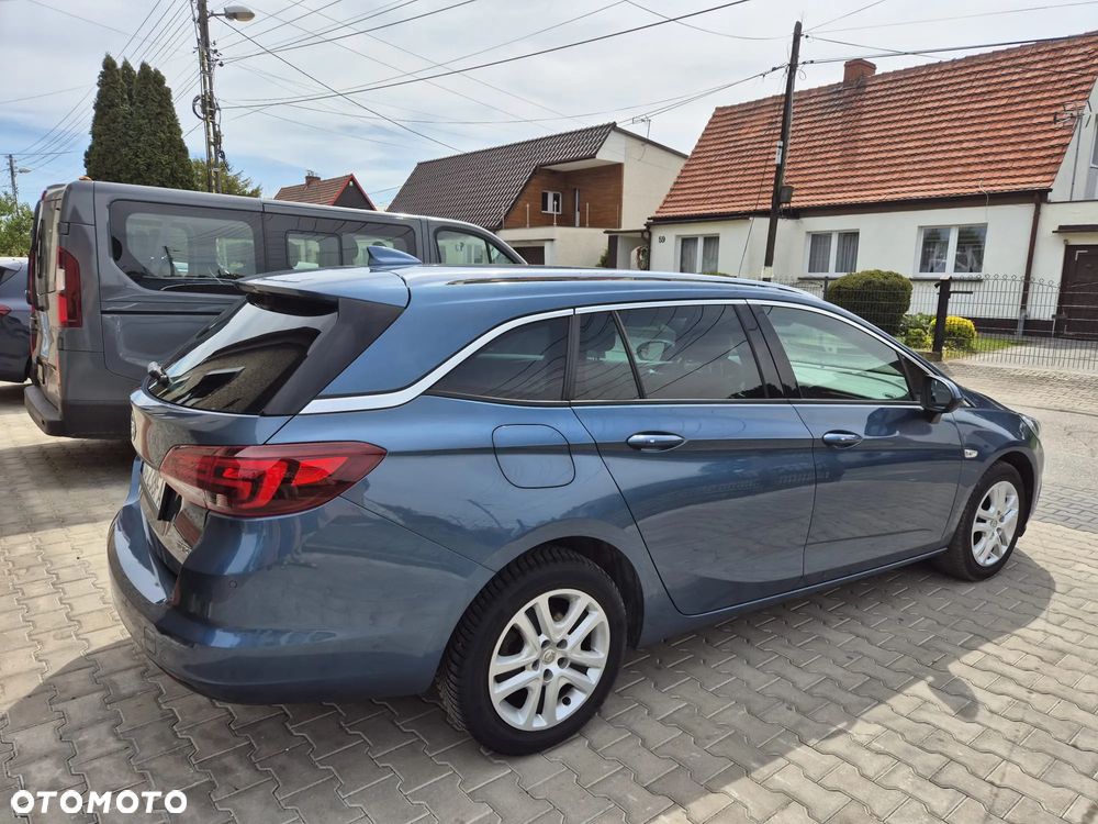Opel Astra - 4