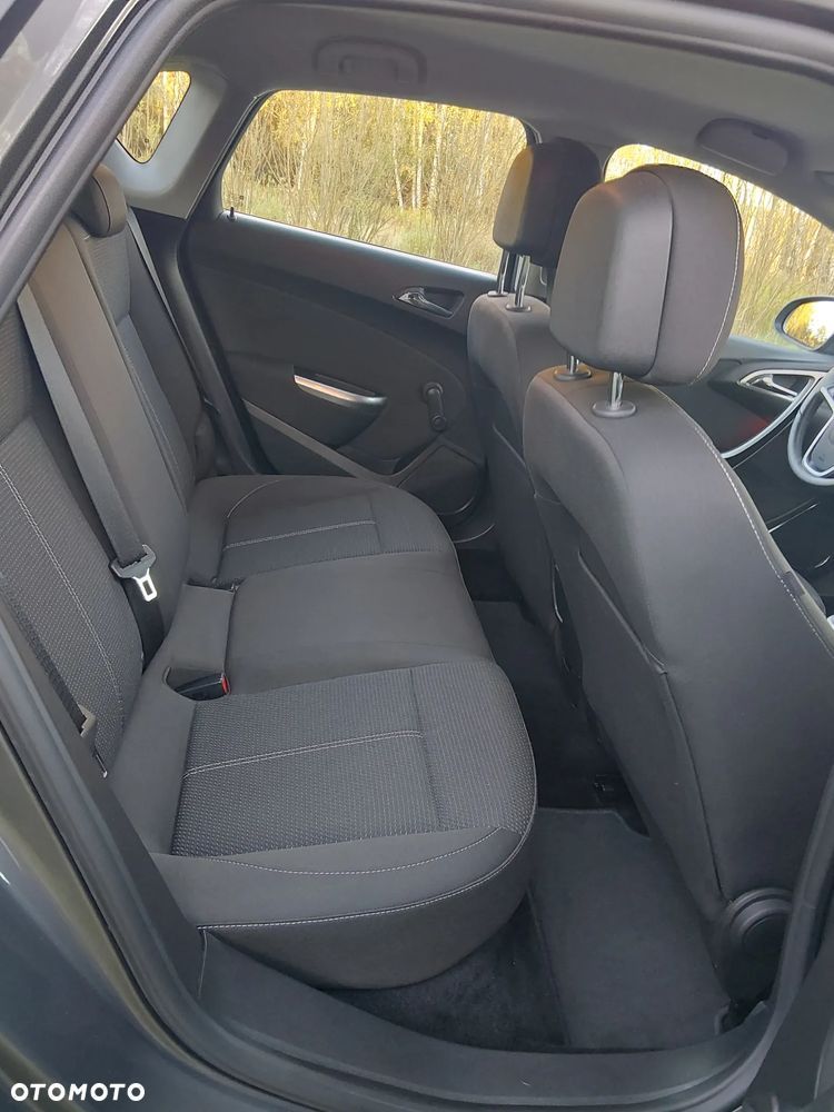 Opel Astra - 9