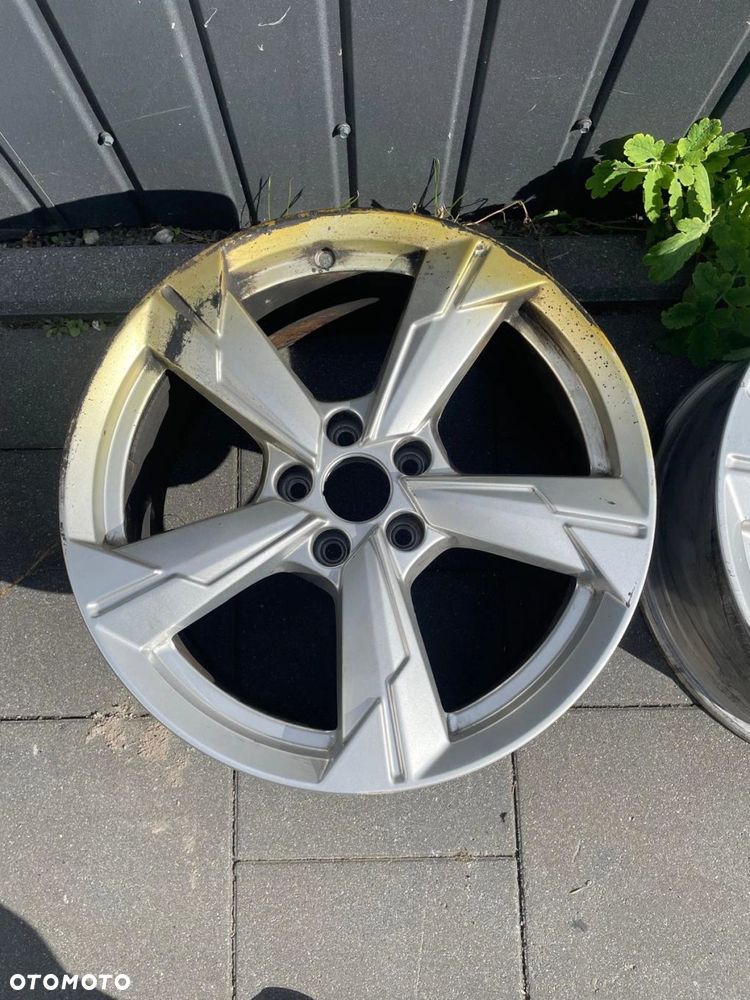 FELGA ALUMINIOWA 18 AUDI A6 4K0601025D - 2