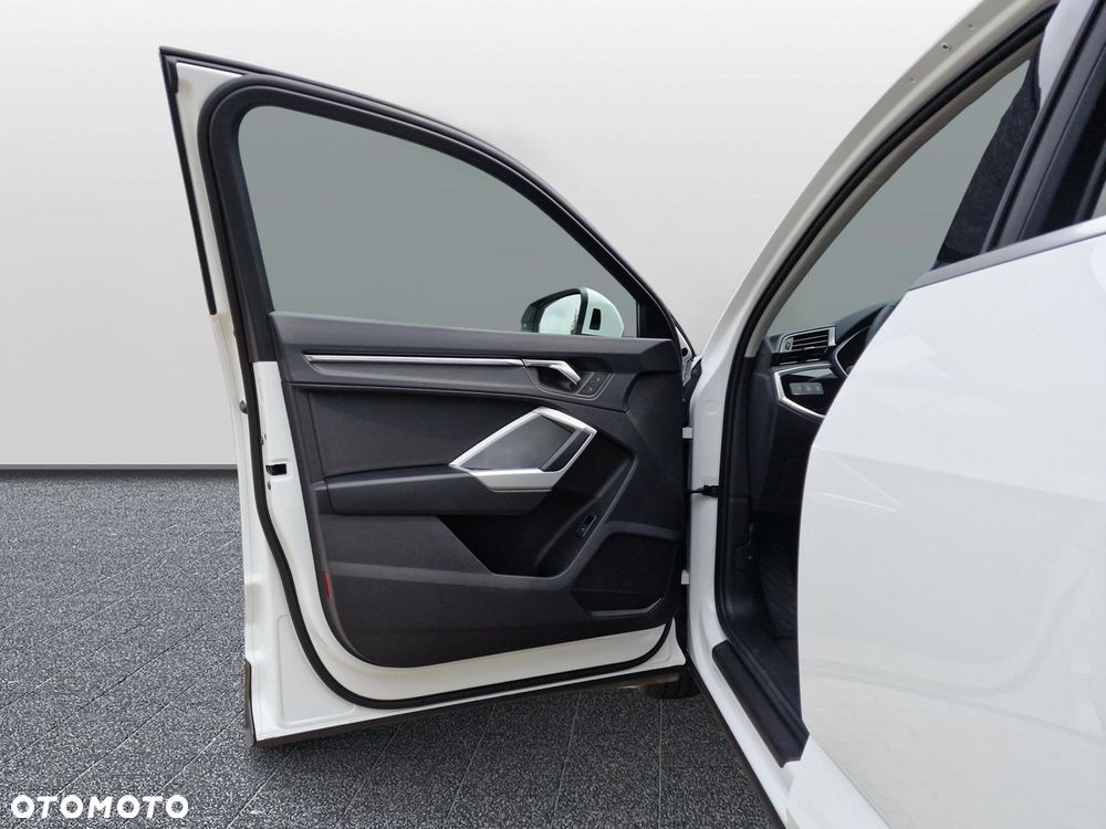 Audi Q3 Sportback - 10