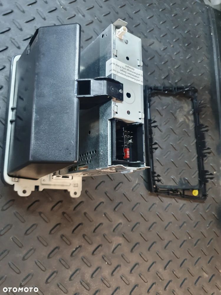 RADIO SKODA RAPID II 1.2 5J0035152C + RAMKA KOMPLET EUROPA - 4