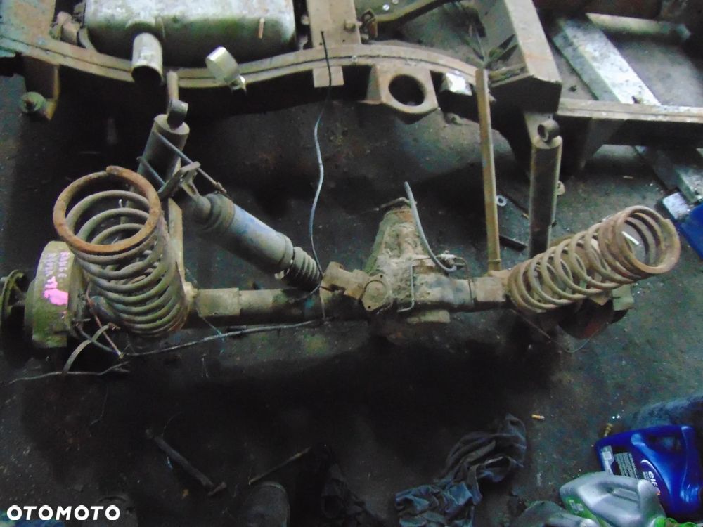 silnik Land rover 89 rok 4,4 v8 benzyna i inne części ceny w opisie - 5