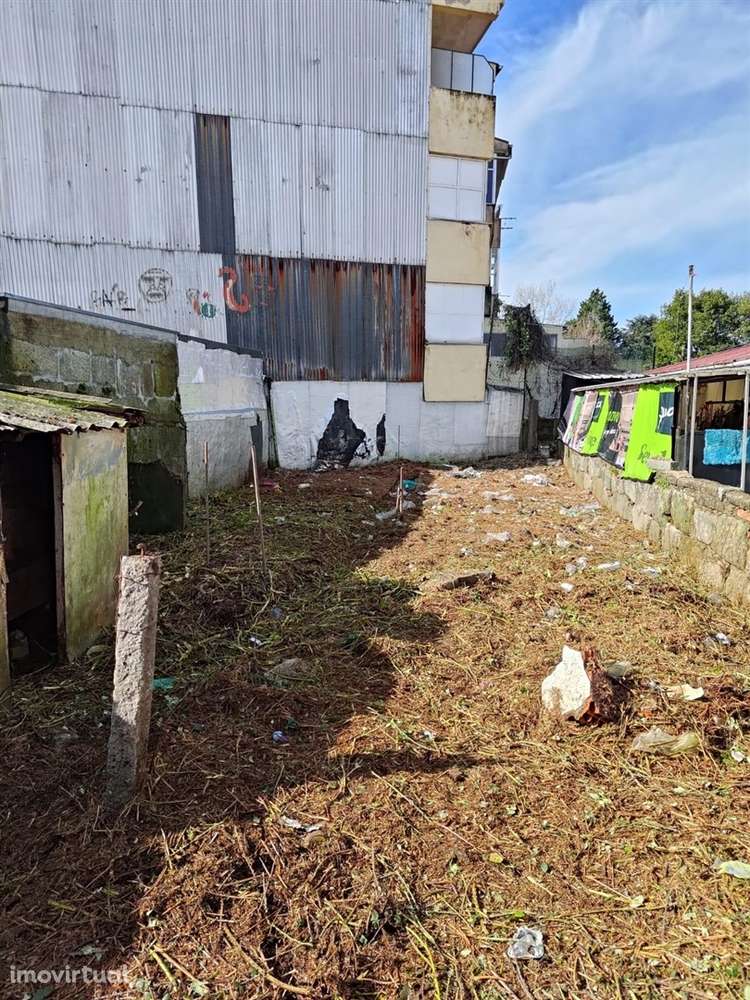 Terreno junto à Casa de Saúde da Boavista - Grande imagem: 3/15