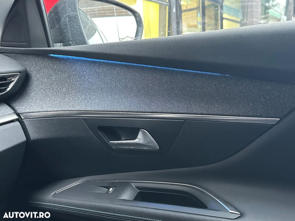 Peugeot 3008 1.2 PureTech 130 EAT8 Allure Pack - 34