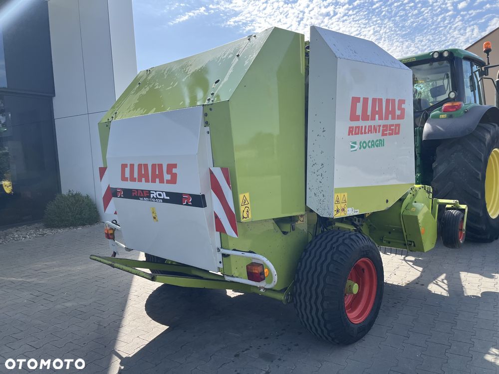 Claas Rollant 250 - 3