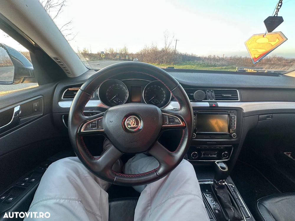 Skoda Superb 2.0 TDI DSG Active - 9