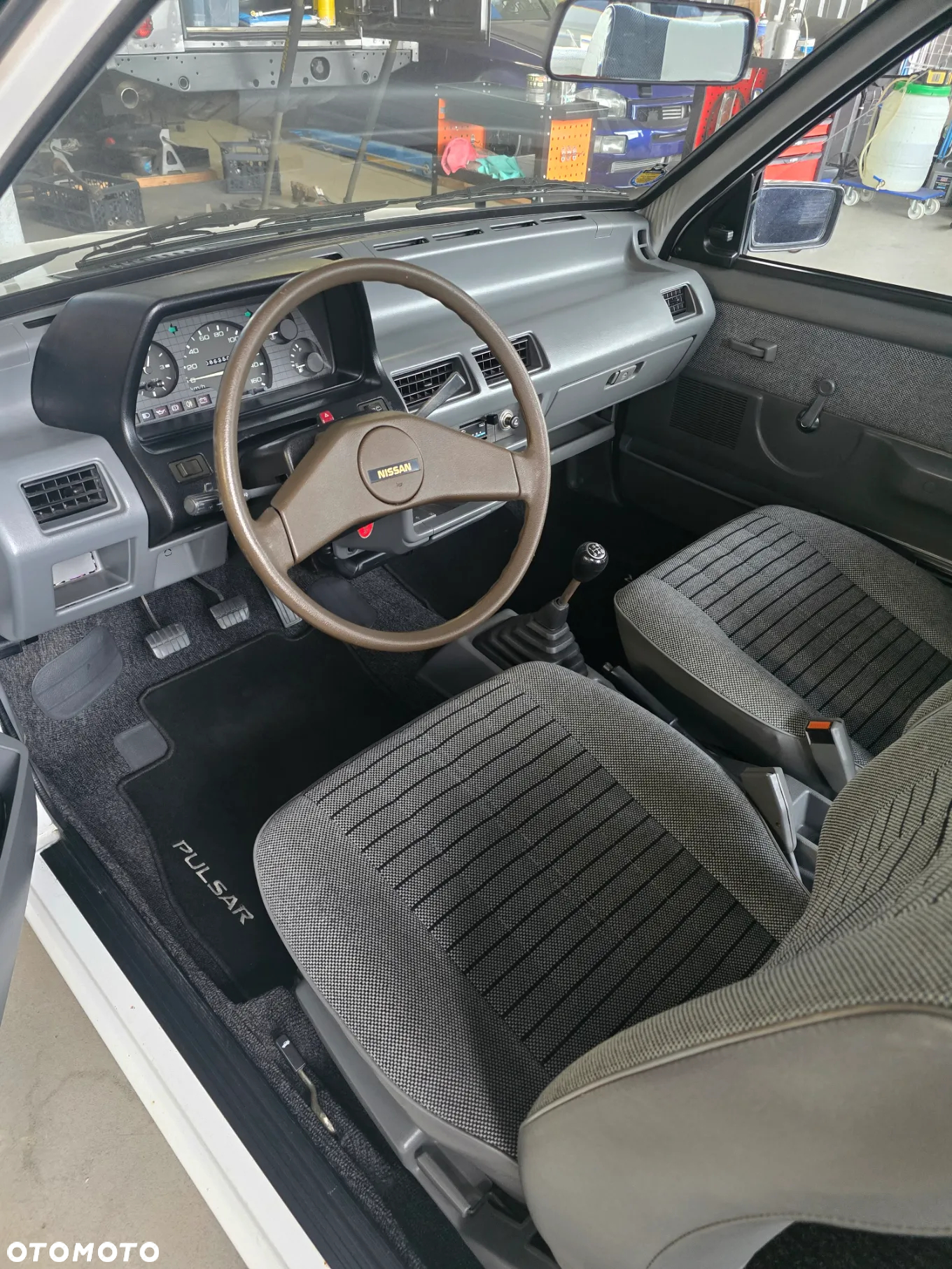 Nissan Micra 1.0 GL - 6