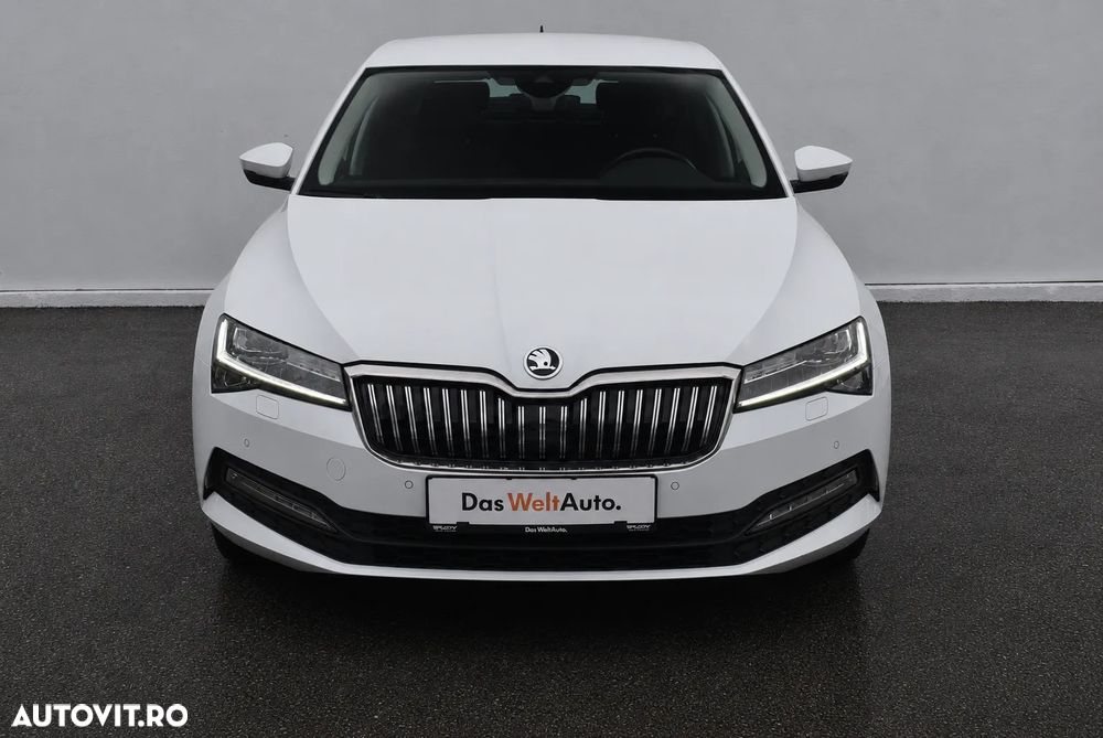 Skoda Superb 2.0 TDI DSG Ambition - 10