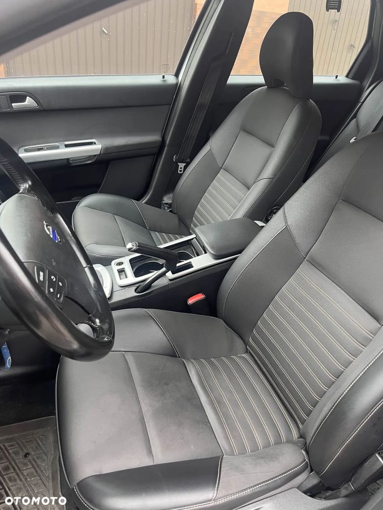 Volvo V50 1.6D DPF DRIVe - 10