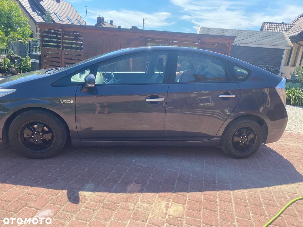 Toyota Prius 1.8 HSD Premium - 9